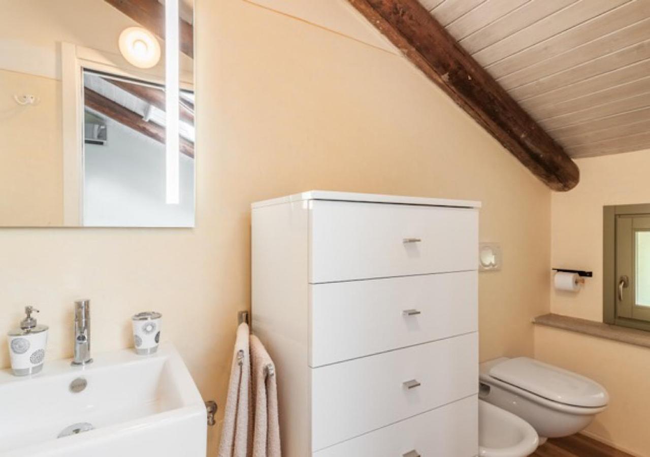 Appartement Charming Loft Golf Club Barolo à Novello Extérieur photo
